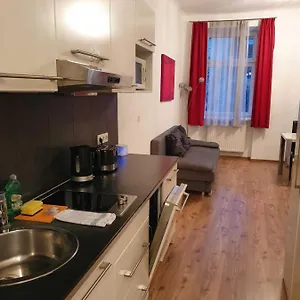 Appartamento Vibrant Red I Contactless Check-in, Vienna